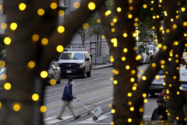 Familias de EU recibirán cheques de ayuda desde la próxima semana