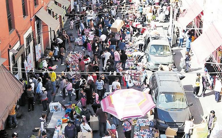 Solo el 39% de ambulantes de la capital acatan el decreto del Gobierno Estatal