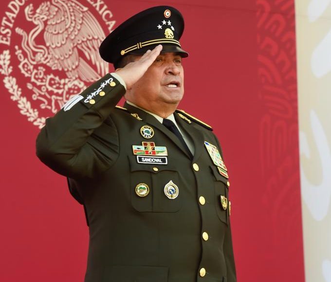 El General Luis Cresencio Sandoval, volvió a dar positivo a covid19