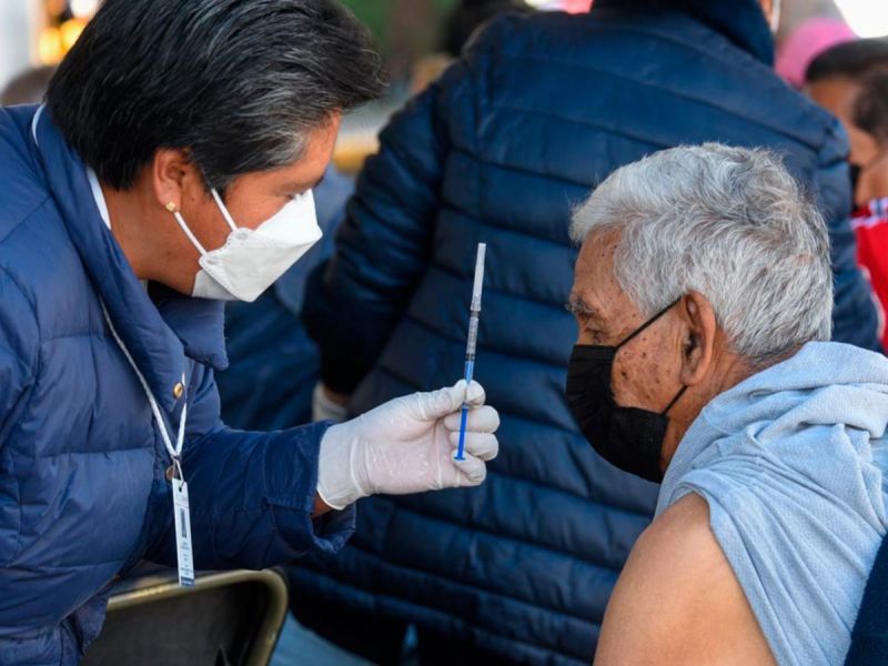 De los 23 casos de Ómicron, 70% no se había vacunado contra covid-19