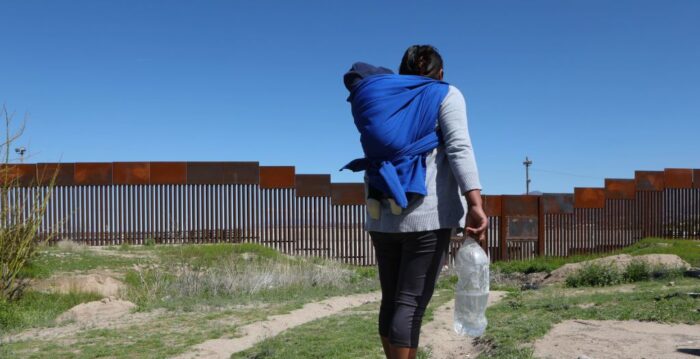 Migrantes pagan casi 5 mil dólares para llegar a EUA; redes obtienen ganancias por más de 615 mdd