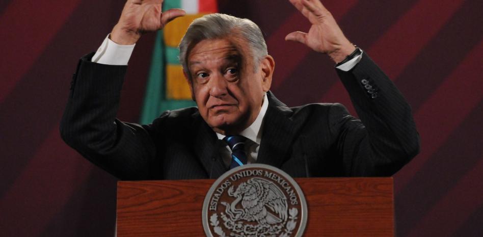 AMLO responde a Boluarte que su Gobierno es “autoritario y represor”