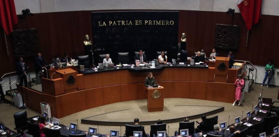 Colapsan acuerdos en Senado para elegir comisionados del INAI; acusan “chicanadas” de Monreal