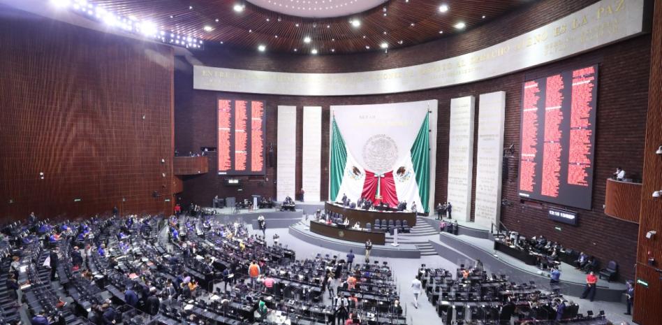 Morena se echa para atrás y modifica ley sobre Comunicación Social