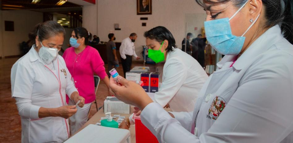 Instituto Nacional de Perinatología forma especialistas en enfermería