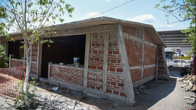 Concluye reconstrucción de 7 escuelas afectadas por sismo en Apatzingán