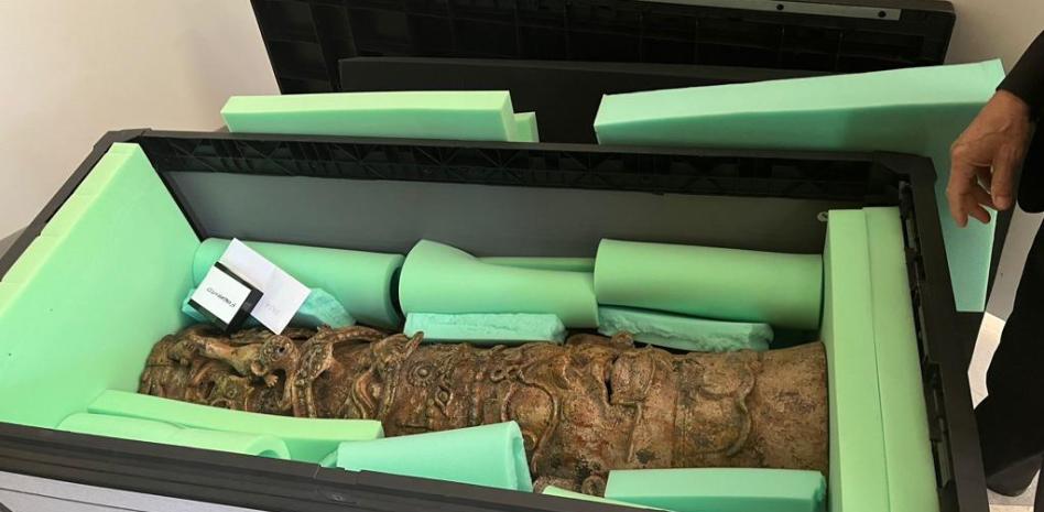 Repatrian incensario cilíndrico prehispánico que estaba en Texas