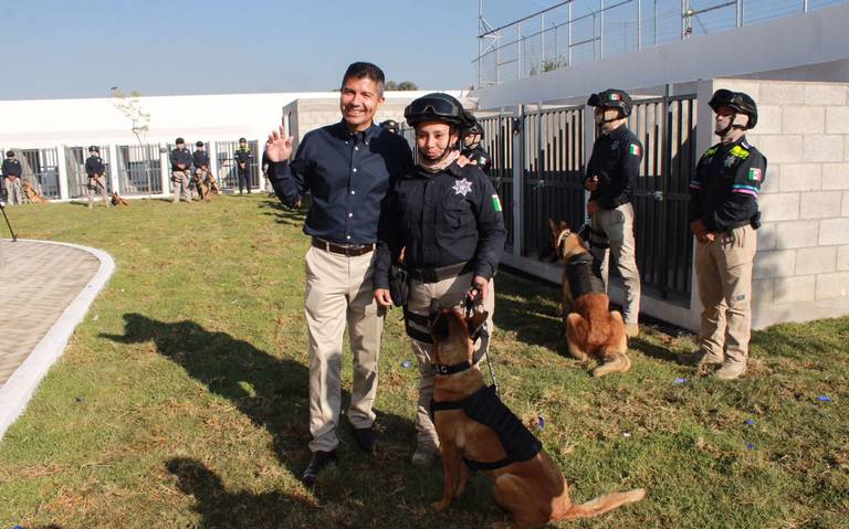 Eduardo Rivera inaugura unidad canina en Bosques de San Sebastián
