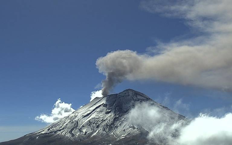 Volcán Popocatépetl registra 44 exhalaciones en las últimas 24 horas