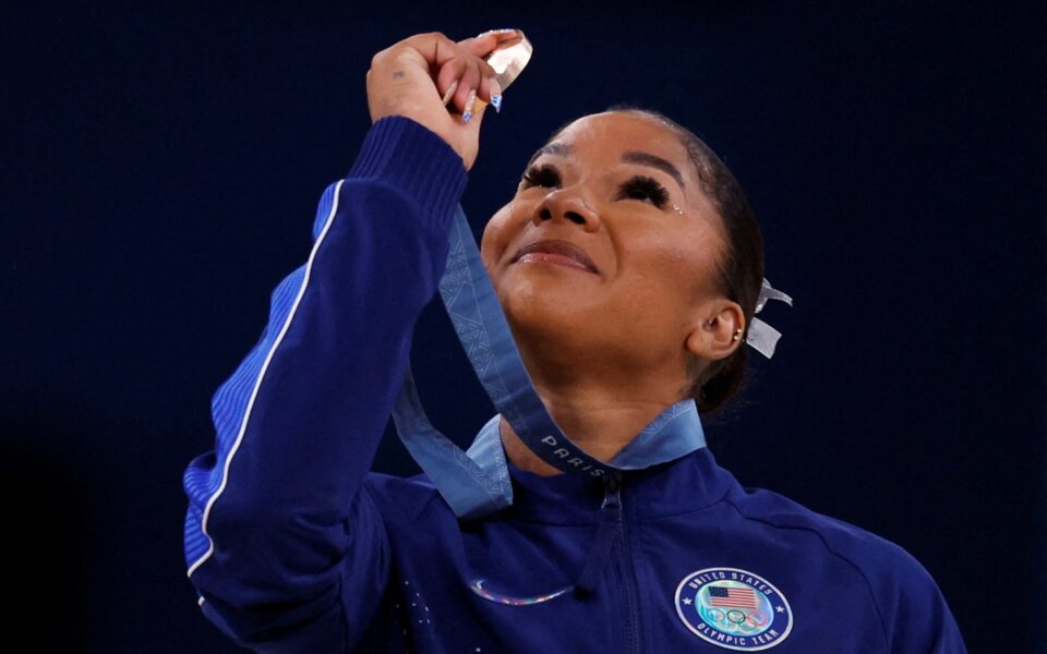 Jordan Chiles critica por la “injusta” retirada de su bronce en París 2024