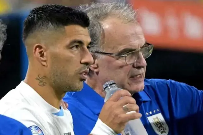 “El brutal ataque de Luis Suárez a Marcelo Bielsa”