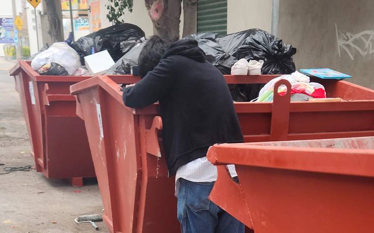 Vigilan policías de barrio a pepenadores en Tehuacán