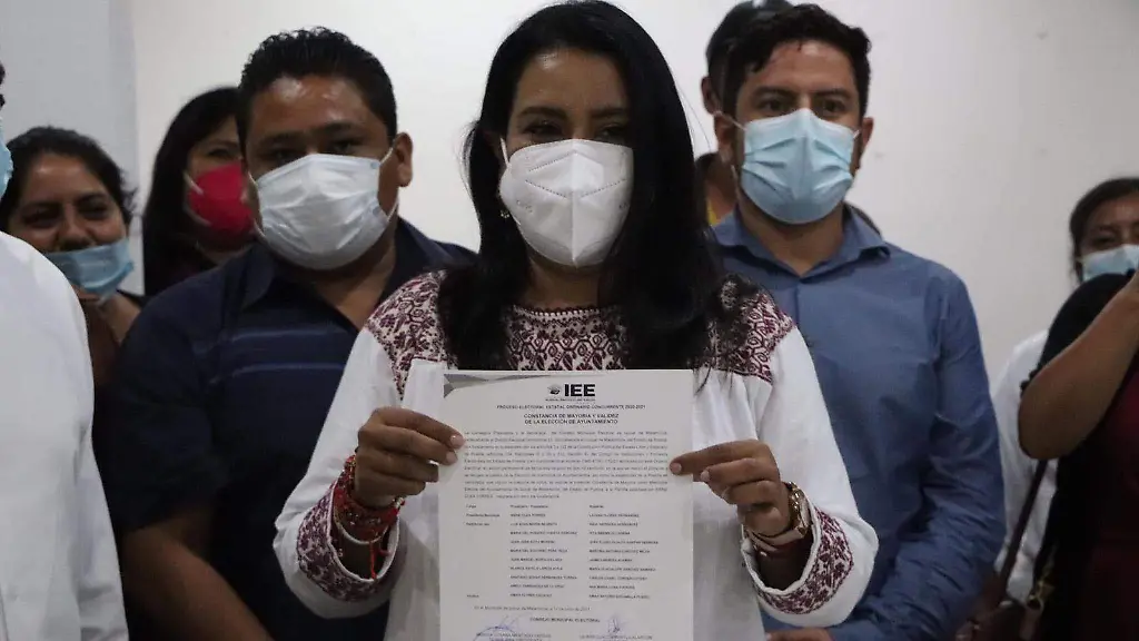 Acude Irene Olea ante la justicia federal por acusaciones de tortura, abuso y falsificación contra dos periodistas