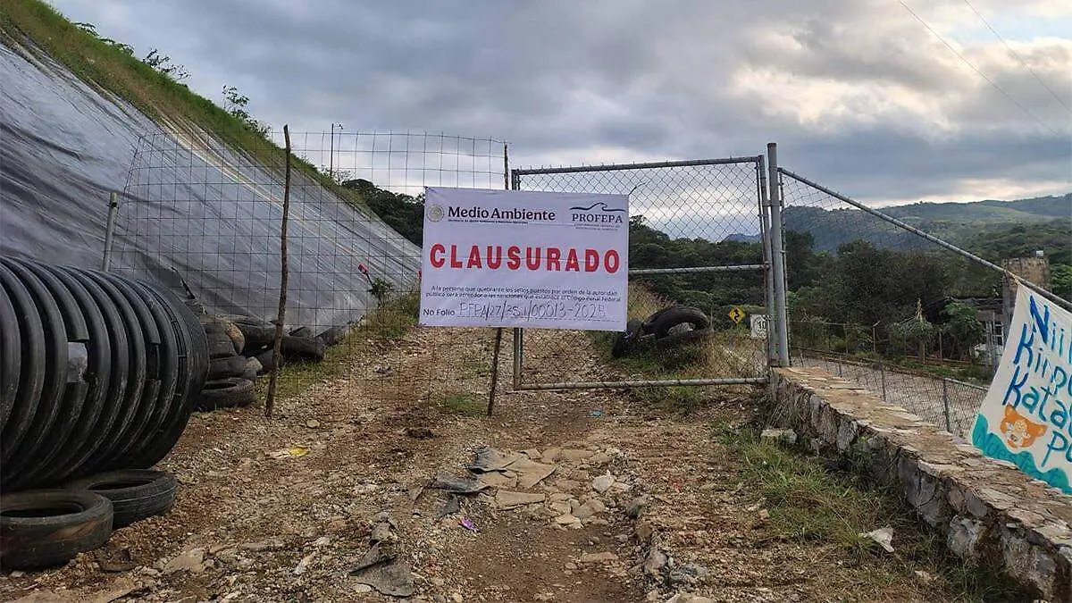 Clausuran Semarnat y Profepa relleno sanitario de Huehuetla