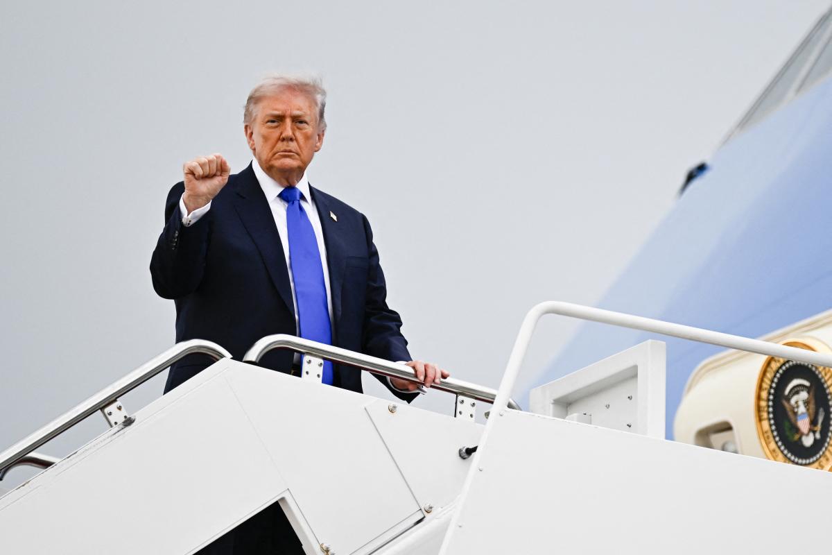 Demócratas exigen control del Congreso para frenar una posible intervención militar en Cuba